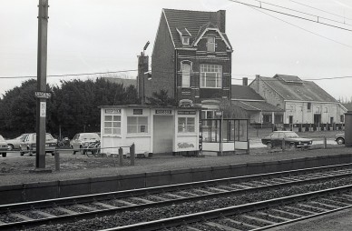 Roosbeek - SNCB Z10810O.jpg